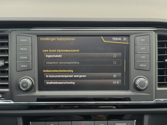 Seat Ateca 1.4 EcoTSI Xcellence Leder Camera Panorama Trekhaak Led verlichting Stoelverwarming