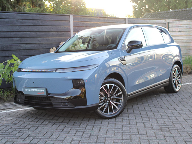 leapmotor-b10-design-promax-67.1-kwh-218pk-automaat-navigatie--camera-360--lichtmetalen-velgen--elektrische-achterklep--kunstlederen-bekleding