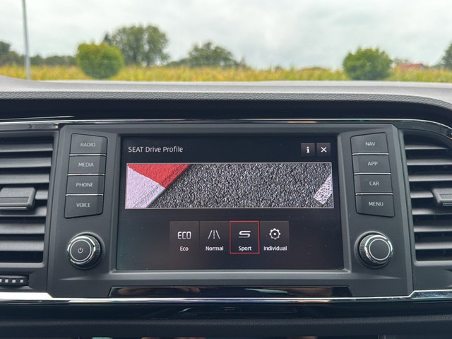 Seat Ateca 1.5 TSI DSG FR 360-CAMERA NAVI CARPLAY ACC STOELVERW E-KLEP