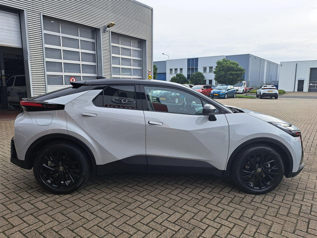toyota-c-hr-2.0-plug-in-hybrid-220-gr-sport-nieuw-direct-uit-voorraad-leverbaar-pdc-blind-spot-stuur---stoelverwarming