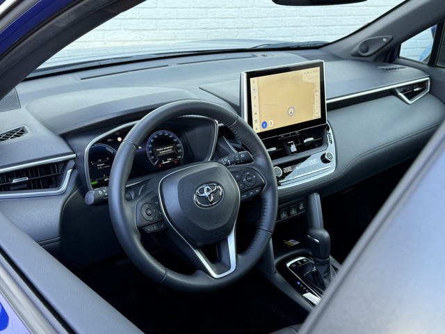toyota-corolla-cross-2.0-high-power-hybrid-launch-edition---pano---leder---360-camera---acc---jbl---keyless