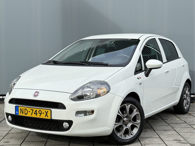fiat-punto-evo-bwj-12-2016---0.9-100pk-twinair-lounge---clima---trekhaak---cruise---pdc---privacy-glass---lichtmetaal---mp3--