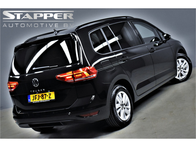 Volkswagen Touran 1.5 TSI 150pk Automaat Comfortline Business 7-Pers 1e Eig. Dealer OH Pano Camera Keyless Virtual Navi Led Pdc