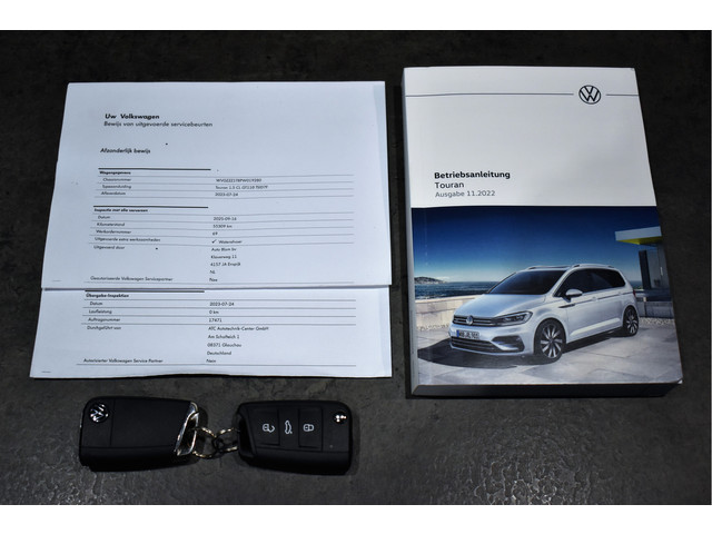 Volkswagen Touran 1.5 TSI 150pk Automaat Comfortline Business 7-Pers 1e Eig. Dealer OH Pano Camera Keyless Virtual Navi Led Pdc