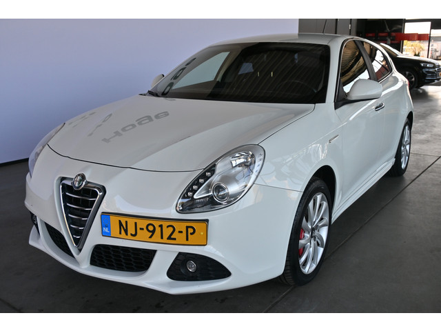 alfa-romeo-giulietta-2.0-jtdm-progression-automaat-clima-cruise-control-goed-onderhouden--inruil-mogelijk-