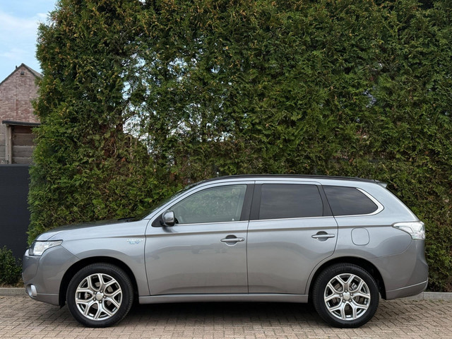 mitsubishi-outlander-2.0-phev-instyle-camera-trekhaak