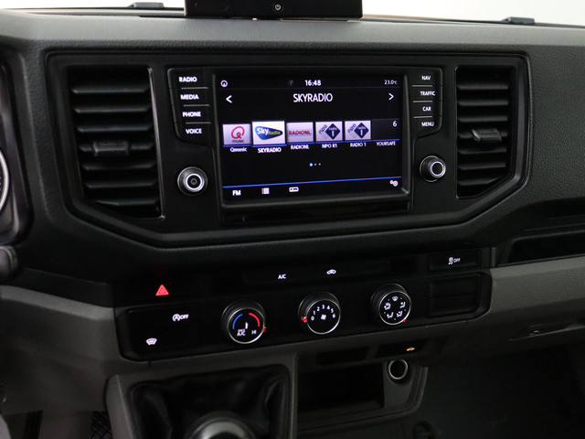 Volkswagen Crafter 2.0TDI 177PK Bakwagen+Laadklep | Dubbellucht | 3500Kg Trekhaak | Navigatie | Camera | Zijdeur