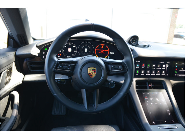 porsche-taycan-4s-performance-84-kwh-sport-chrono--4x4---achteras-besturing--pano--incl.-btw