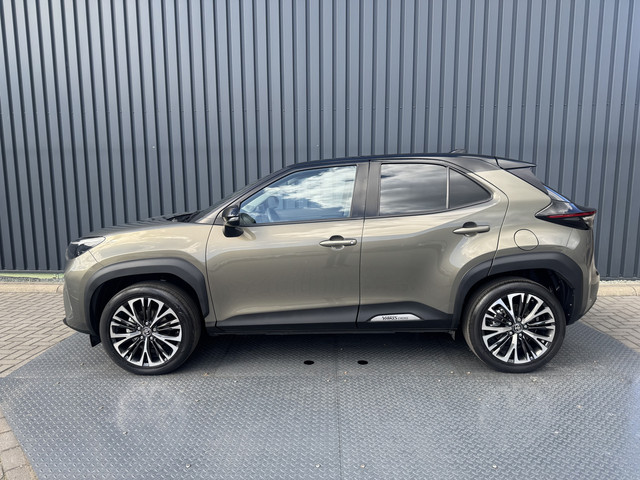 toyota-yaris-cross-1.5-hybrid-executive---bi-tone---oxide-brons---pano-dak---10-jr-garantie---rijklaar--