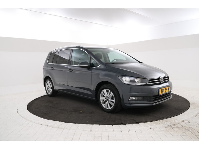volkswagen-touran-2.0-tdi-scr-highline-7p-7-persoons--apple-carplay--navigatie-