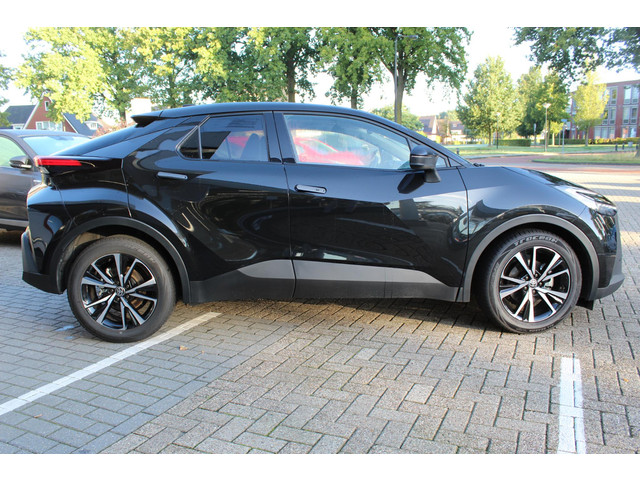 toyota-c-hr-1.8-hybrid-140-first-edition-full-led-koplampen-4s-banden-stoel-stuur--ruitenwisser-verw.-dodehoek-detectie-parksensoren-v-a