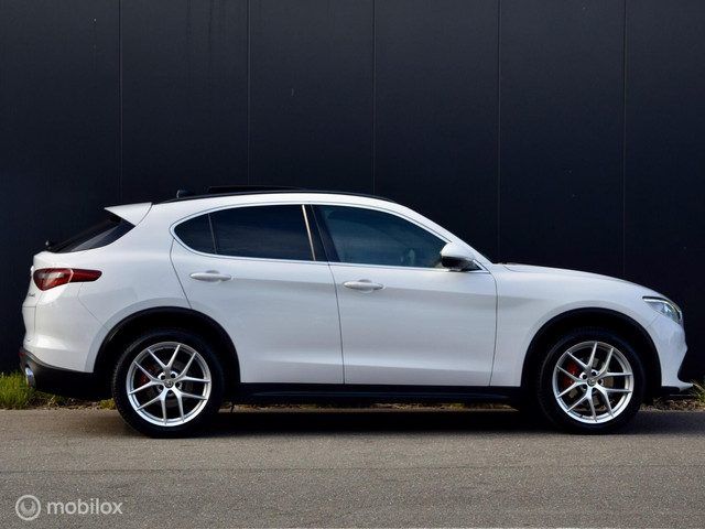 alfa-romeo-stelvio-280pk-q4-veloce-i-pano-i-navi-i-leder-i