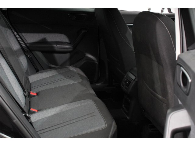 Seat Ateca 1.5 TSI DSG Style Nieuw type Demo! | Climate Control Parkeer sensoren Cruise control DAB Led Lichtmetalen Velgen