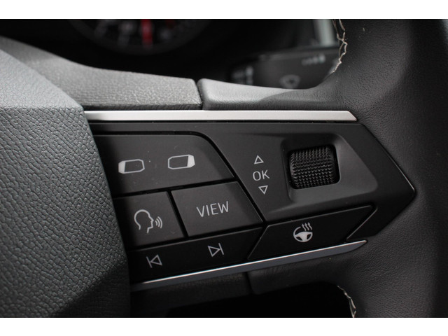 Seat Ateca 1.5 TSI DSG Style Nieuw type Demo! | Climate Control Parkeer sensoren Cruise control DAB Led Lichtmetalen Velgen