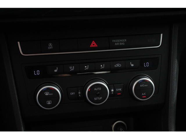 Seat Ateca 1.5 TSI DSG Style Nieuw type Demo! | Climate Control Parkeer sensoren Cruise control DAB Led Lichtmetalen Velgen