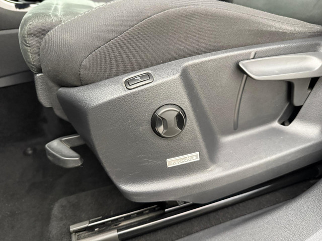 Volkswagen Touran 1.5 TSI Highline 7p Automaat | Adaptive Cruise Control | Parkeersensoren | Stoelverwarming | Apple CarPlay