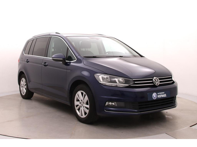Volkswagen Touran 1.5 TSI Highline 7p Automaat | Adaptive Cruise Control | Parkeersensoren | Stoelverwarming | Apple CarPlay