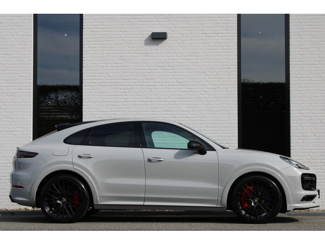 porsche-cayenne-coup-4.0-turbo-s-e-hybrid---sportdesign-pakket---hoogglans---krijt---vol-opties---nieuwstaat