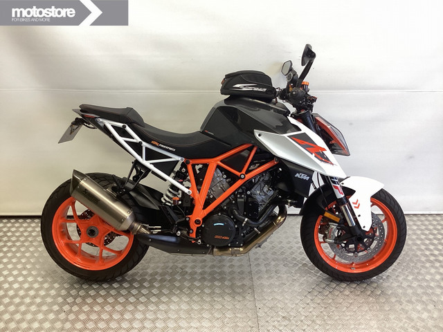 ktm-1290-superduke-r
