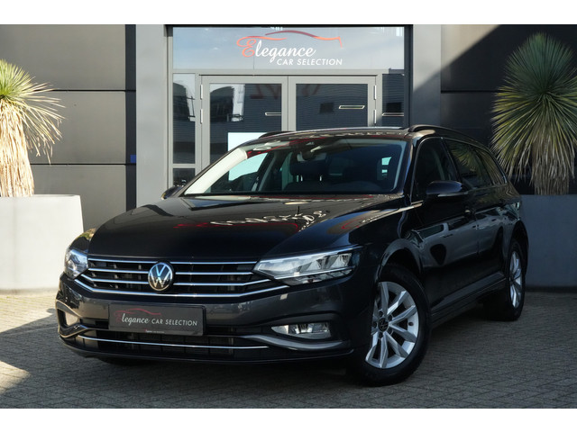 volkswagen-passat-variant-1.5-etsi-business-150pk-navigatie-trekhaak-pdc