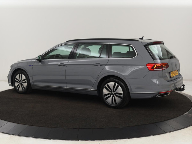 volkswagen-passat-1.4-tsi-phev-gte---trekhaak---stoelverwarming---massage---camera---adaptive-cruise---carplay---navigatie---side-assist---matrix-