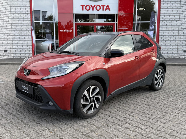 toyota-aygo-x-s-cvt-envy-automaat-apple-android-keyless-18-lm-velgen