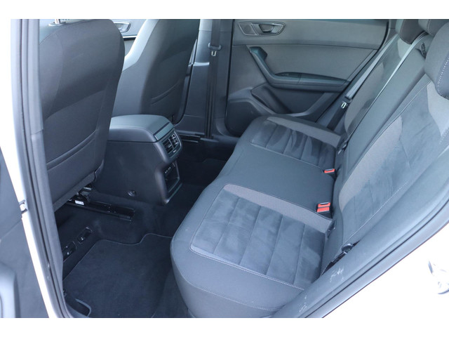 Seat Ateca 1.5 TSI Xcellence Business Intense org. NL trekhaak camera's el.klep