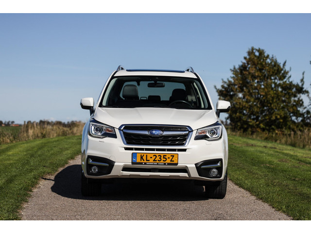 subaru-forester-2.0-awd-premium--full-led--pano--leder