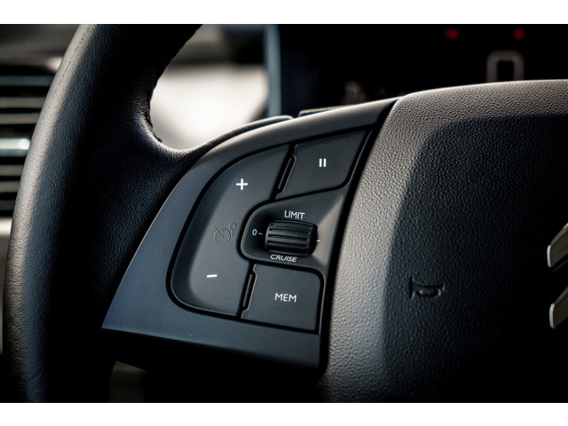 Citroen C4 Cactus 1.2 111 PK PureTech Feel RIJKLAAR INCL:GARANTIE | Navigatie | Cruise Control | 17'' LMV | Trekhaak |