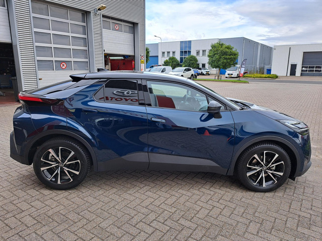 toyota-c-hr-1.8-hybrid-140-first-edition-elek.-achterklep-navi-360-camera-park-assist