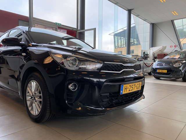 Kia Rio 1.0 TGDI DynamicLine,Navigatie,Achteruitrijcamera,Bluetooth met Spraakbediening,Airco,Cruisecontrol,15Inch Lmv
