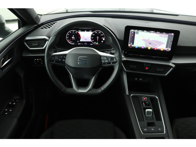 Seat Leon 1.5 eTSI FR Launch Edition | Carplay | Stoel & stuurverwarming | Camera | Adaptive cruise | Navigatie | Keyless | Full LED | Spo