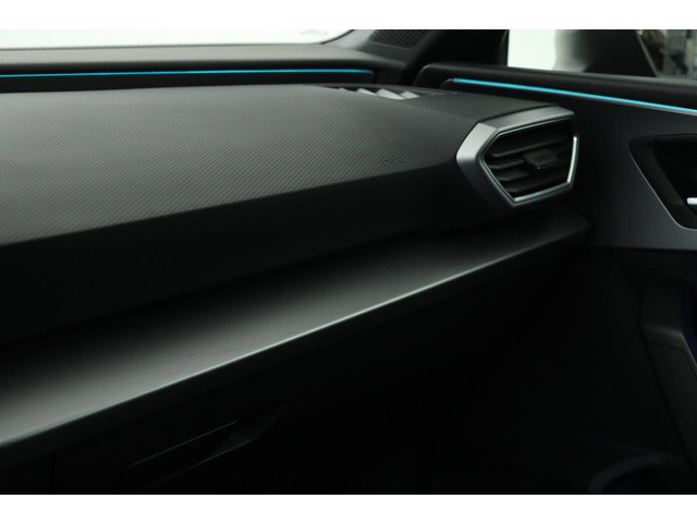 Seat Leon 1.5 eTSI FR Launch Edition | Carplay | Stoel & stuurverwarming | Camera | Adaptive cruise | Navigatie | Keyless | Full LED | Spo