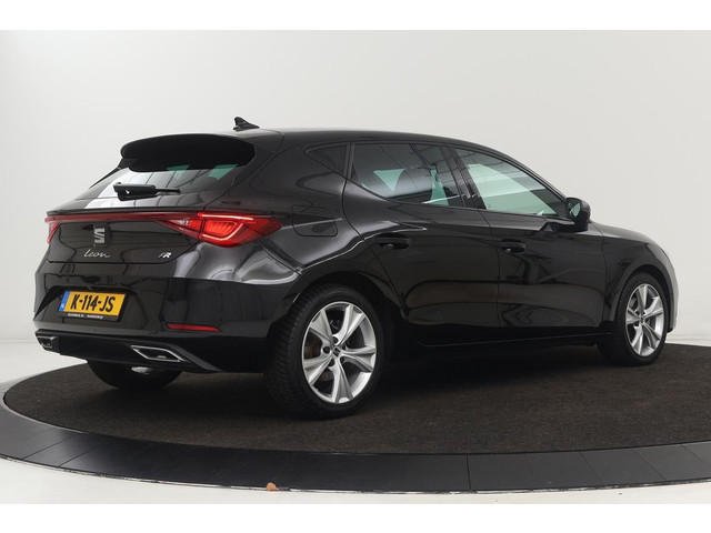 Seat Leon 1.5 eTSI FR Launch Edition | Carplay | Stoel & stuurverwarming | Camera | Adaptive cruise | Navigatie | Keyless | Full LED | Spo