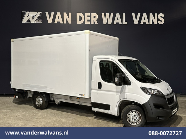 peugeot-boxer-2.2-bluehdi-141pk-bakwagen-laadklep-euro6-airco---cruisecontrol-bijrijdersbank--955kg-laadvermogen