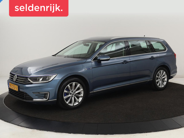 volkswagen-passat-1.4-tsi-gte-highline---leder-alcantara---trekhaak---stoelverwarming---navigatie---keyless---full-led---parkeerhulp---adaptive-cr