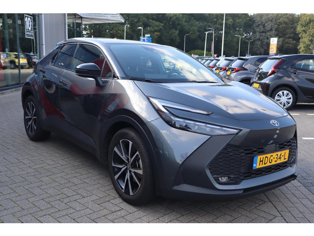 toyota-c-hr-hybrid-140-first-edition-apple-android-p-sensoren-el-achterklep-led-360-camera-blind-spot-keyless