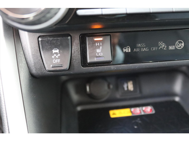 Toyota RAV4 2.5 HYBRID 218PK AUTOMAAT STYLE BI-TONE Navi Carplay | JBL-Audio | 360 Camera | Stoel stuur voorruitverw.| Adapt.Cruise | 19 Inc