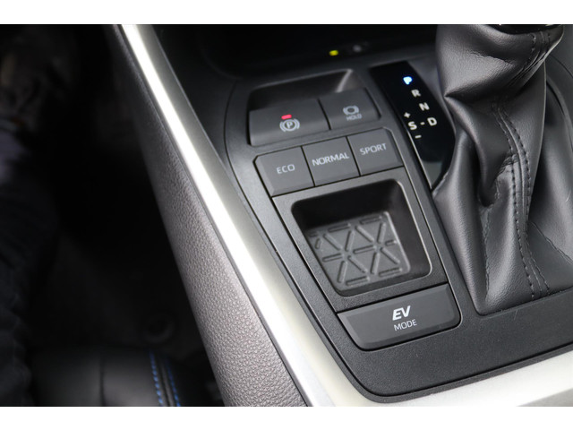 Toyota RAV4 2.5 HYBRID 218PK AUTOMAAT STYLE BI-TONE Navi Carplay | JBL-Audio | 360 Camera | Stoel stuur voorruitverw.| Adapt.Cruise | 19 Inc