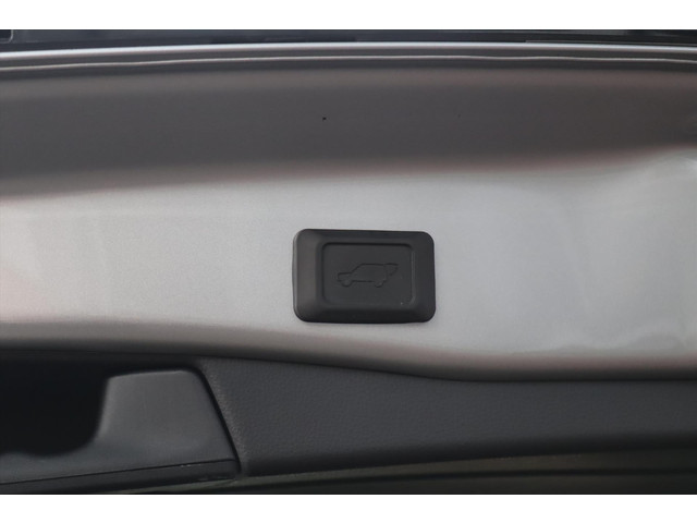 Toyota RAV4 2.5 HYBRID 218PK AUTOMAAT STYLE BI-TONE Navi Carplay | JBL-Audio | 360 Camera | Stoel stuur voorruitverw.| Adapt.Cruise | 19 Inc
