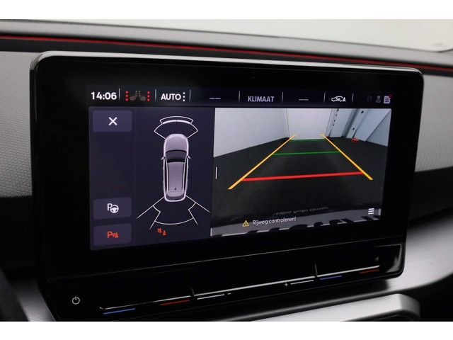 Seat Leon Sportstourer 1.5 eTSI 150 pk DSG FR Launch Edition | Stuur- stoelverwarming | Achteruitrijcamera | Navigatie | Adaptive Cruise