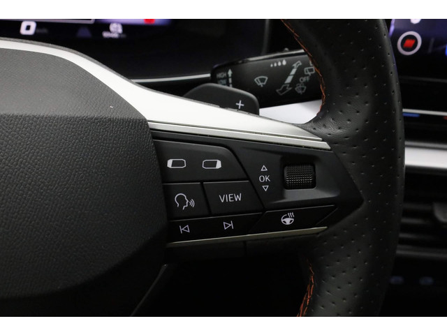 Seat Leon Sportstourer 1.5 eTSI 150 pk DSG FR Launch Edition | Stuur- stoelverwarming | Achteruitrijcamera | Navigatie | Adaptive Cruise