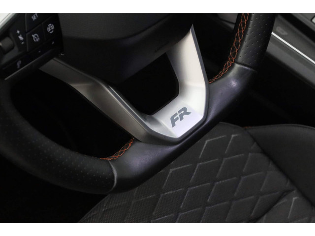 Seat Leon Sportstourer 1.5 eTSI 150 pk DSG FR Launch Edition | Stuur- stoelverwarming | Achteruitrijcamera | Navigatie | Adaptive Cruise