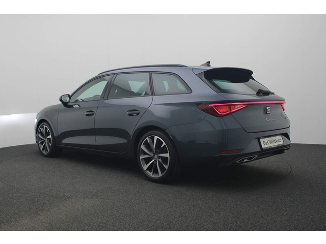 Seat Leon Sportstourer 1.5 eTSI 150 pk DSG FR Launch Edition | Stuur- stoelverwarming | Achteruitrijcamera | Navigatie | Adaptive Cruise