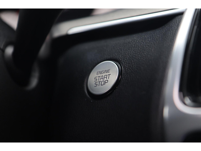 Kia Sorento 1.6 T-GDI PHEV 4WD   PANO   KEYLESS   HUD   360   VOLLEDIG UITGEVOERD!