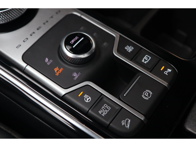 Kia Sorento 1.6 T-GDI PHEV 4WD   PANO   KEYLESS   HUD   360   VOLLEDIG UITGEVOERD!