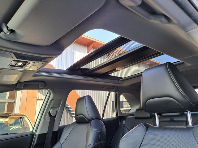 Toyota RAV4 2.5 Hybrid AWD Executive PANORAMISCH SCHUIF- KANTELDAK LEER 360-CAMERA STOELGEHEUGEN