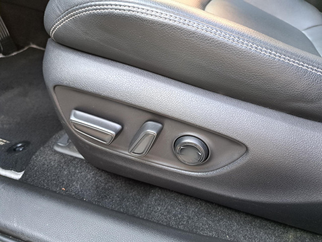 Toyota RAV4 2.5 Hybrid AWD Executive PANORAMISCH SCHUIF- KANTELDAK LEER 360-CAMERA STOELGEHEUGEN