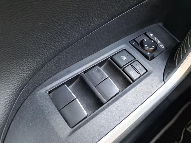 Toyota RAV4 2.5 Hybrid AWD Executive PANORAMISCH SCHUIF- KANTELDAK LEER 360-CAMERA STOELGEHEUGEN