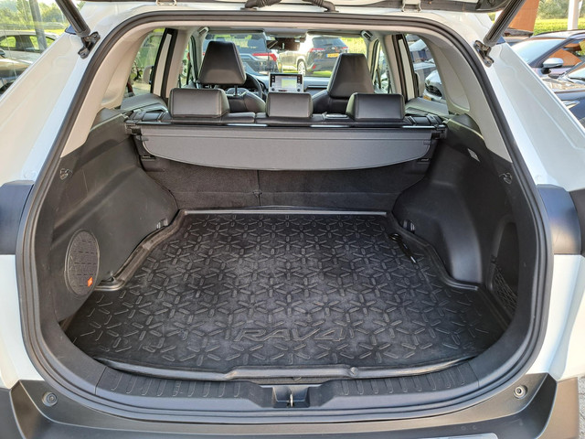 Toyota RAV4 2.5 Hybrid AWD Executive PANORAMISCH SCHUIF- KANTELDAK LEER 360-CAMERA STOELGEHEUGEN
